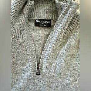 Real Essentials Men’s Sweater Size 2X